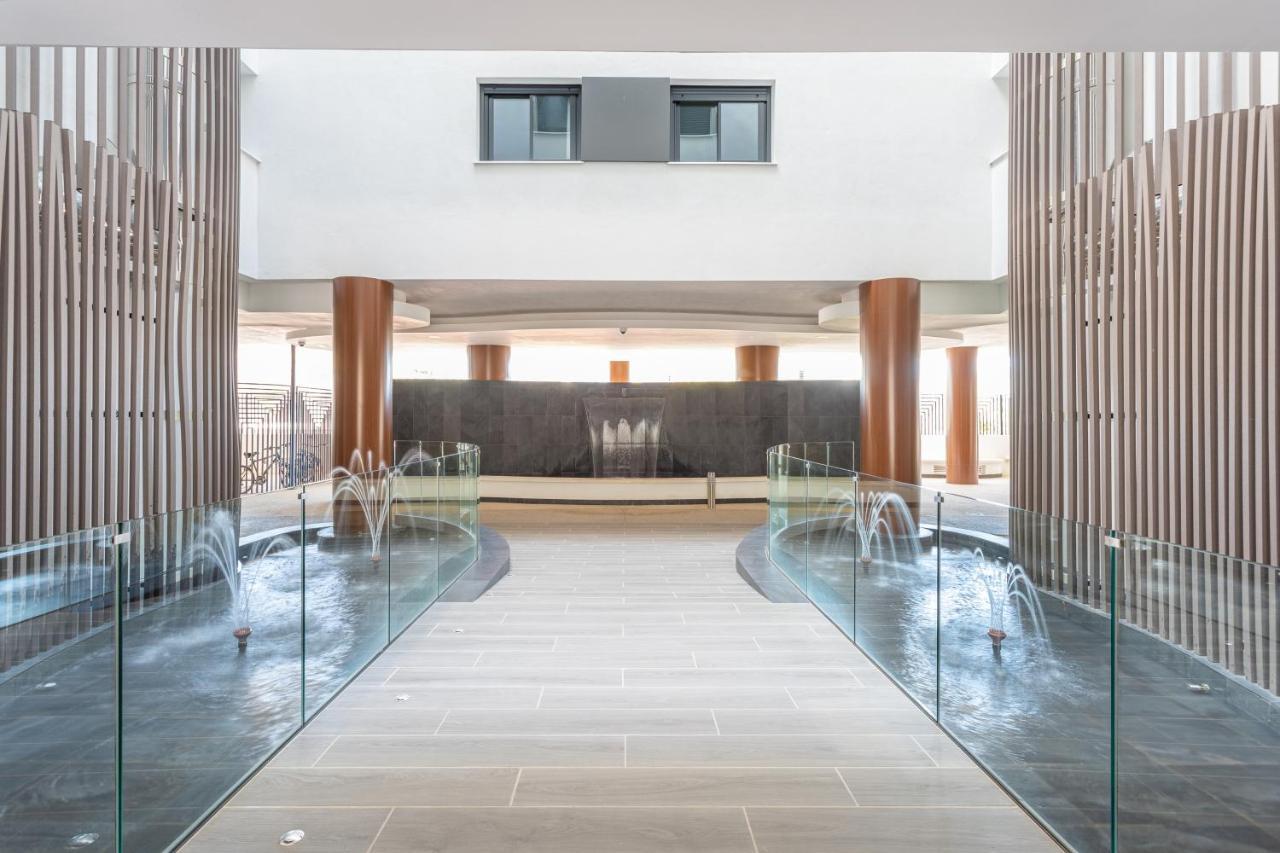 Blue Infinity Luxury Apartment By Ghr Rentals Естепона Екстер'єр фото